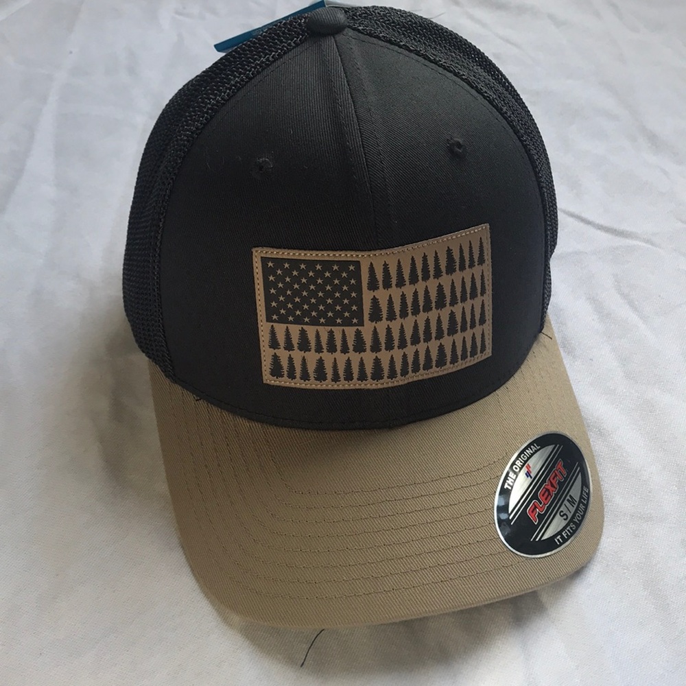 Columbia FlexFit American Flag Ballcap S/M